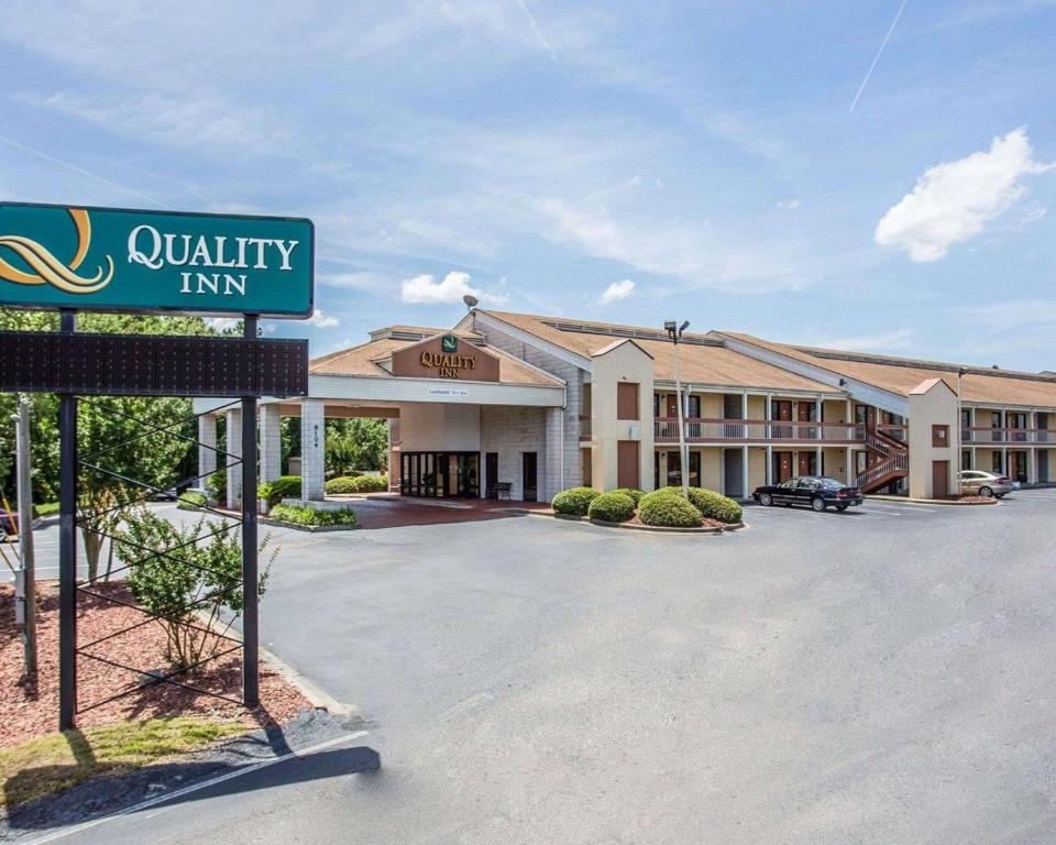 Quality Inn Fort Jackson Main image 1